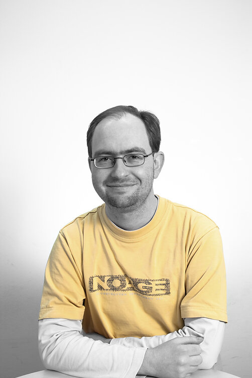 Portrait Schwarzweiß Pullover