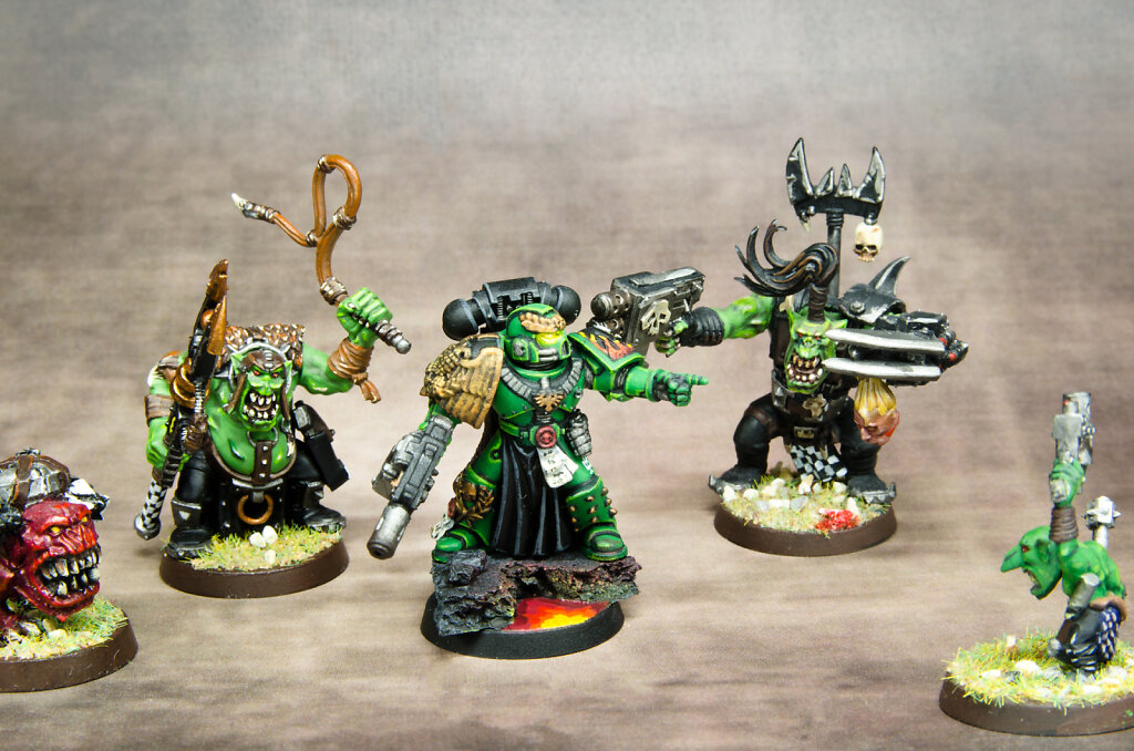 Spacemarine vs Ork Warhammer 40K